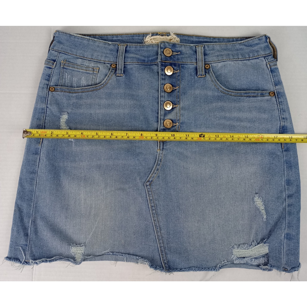 Altar'd State Women's M Light Blue Distressed Denim Mini Skirt 5 Buttons - Picture 5 of 10